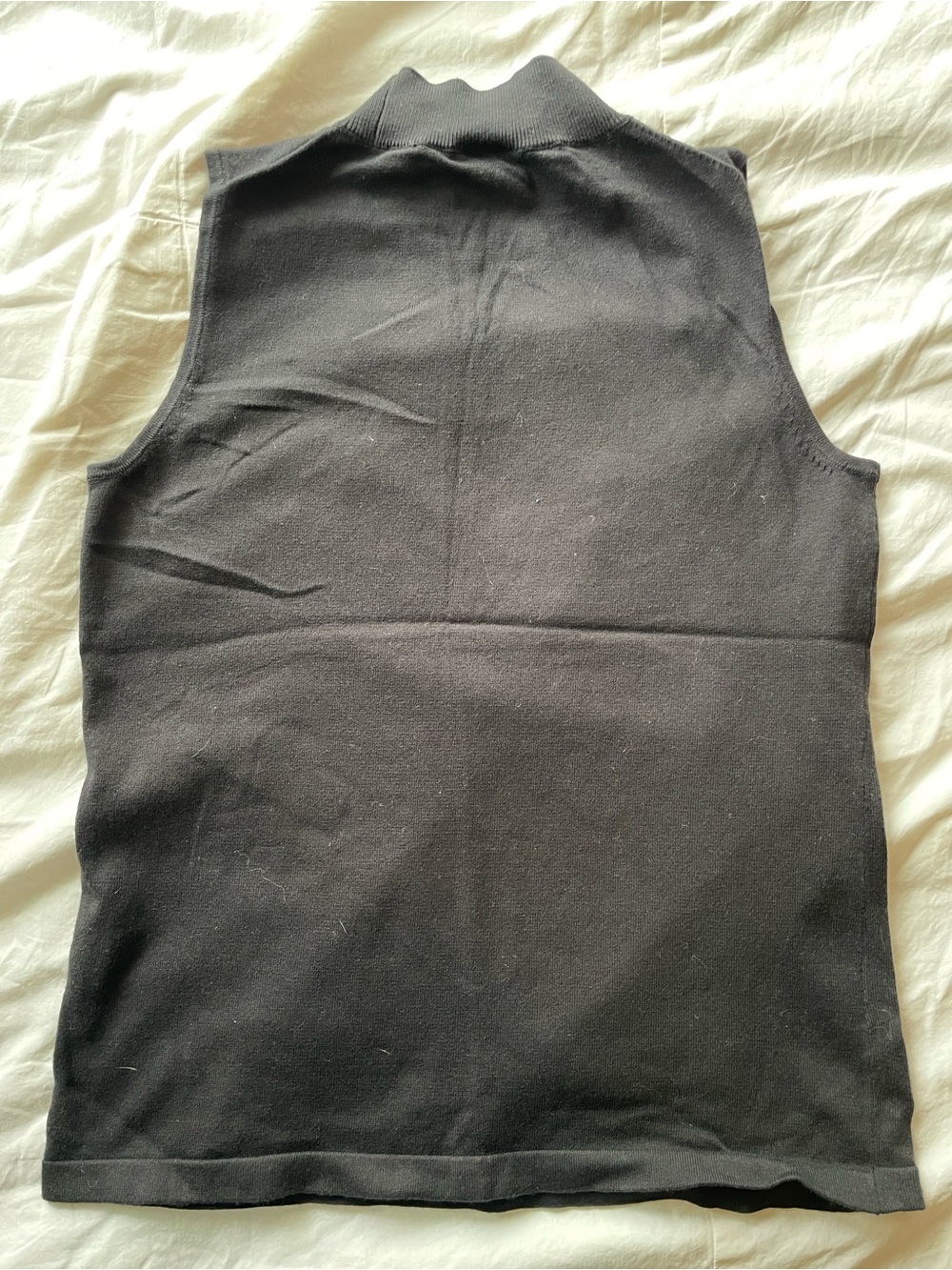 NWOT Ann Taylor Black Sleeveless Mock Neck TankS Size Medium - Picture 3 of 3